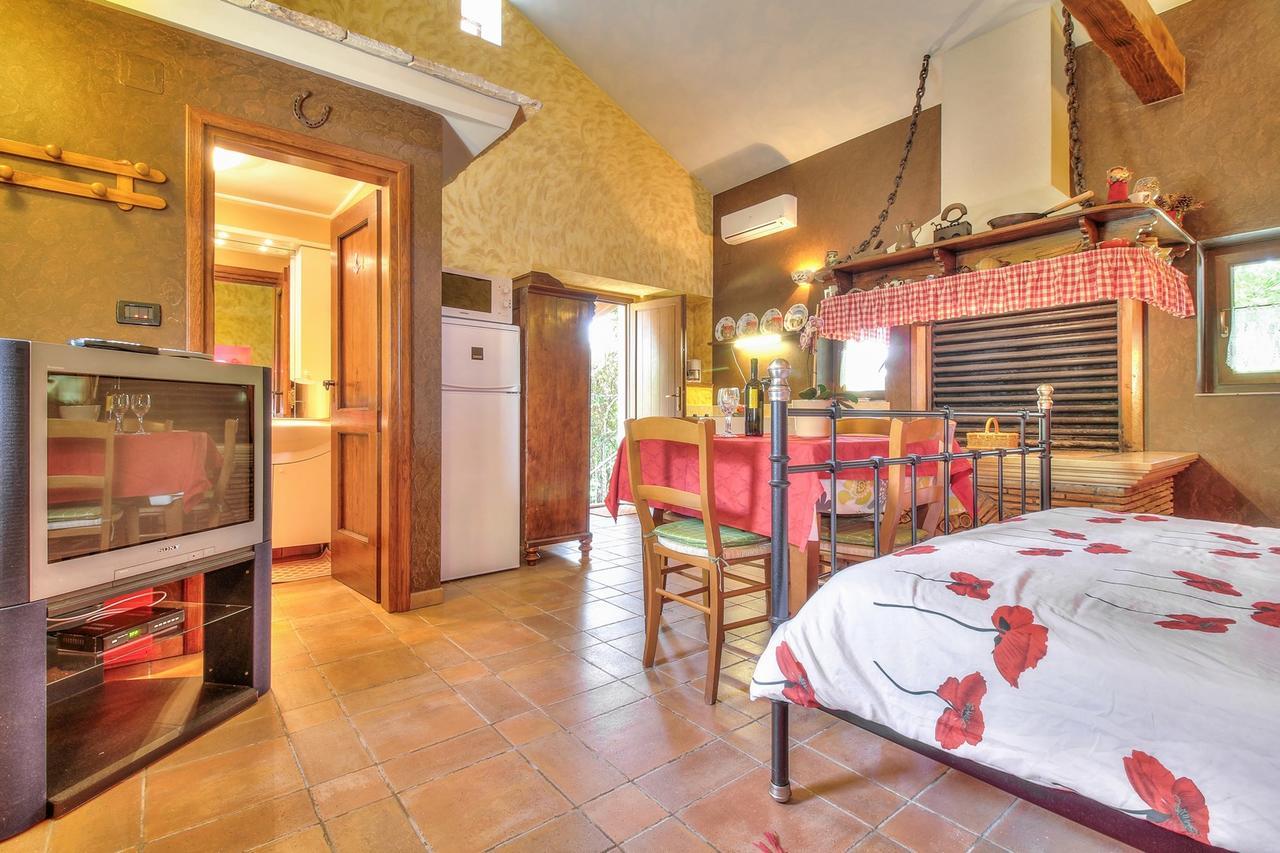 Nadia House With Apartments Zambratija  Quarto foto