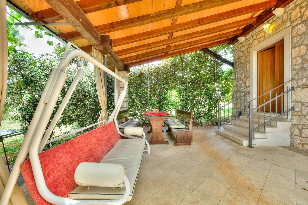 Nadia House With Apartments Zambratija  Quarto foto