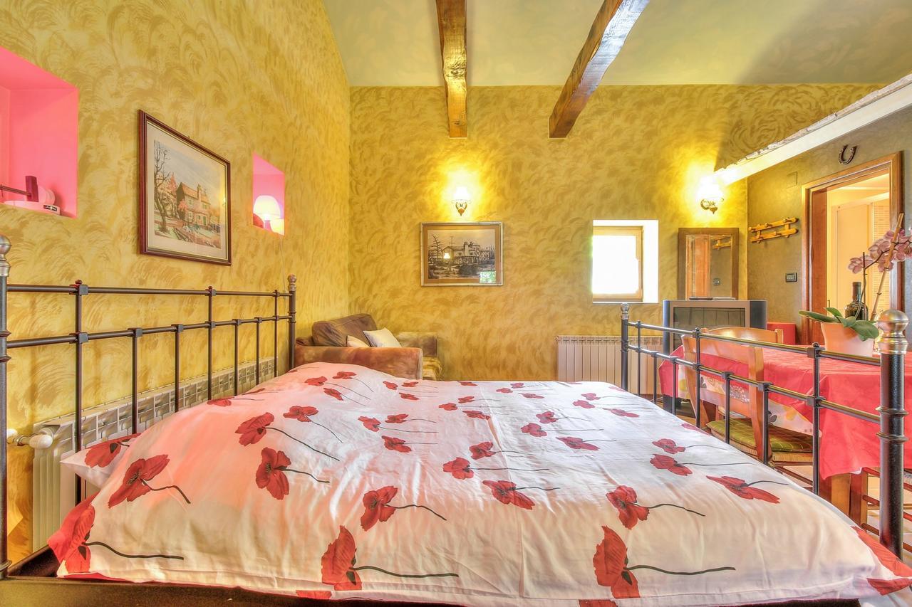 Nadia House With Apartments Zambratija  Quarto foto